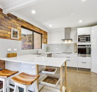 A Beach Break - 1/90 Lorikeet Drive - Travel Search