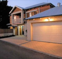 Terrific Townhouse - Cruises Travel