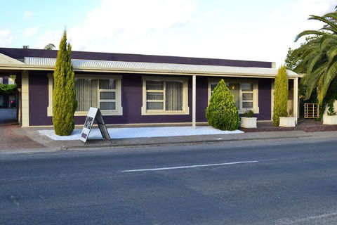 Barossa Gateway Motel - Cruises Travel 3