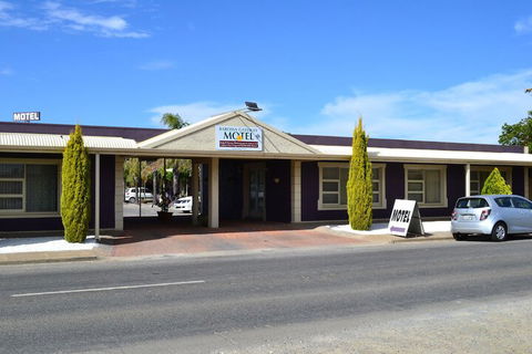 Barossa Gateway Motel - Cruises Travel 4