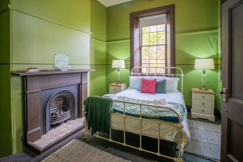 Post Office Residence - Travel Search 6