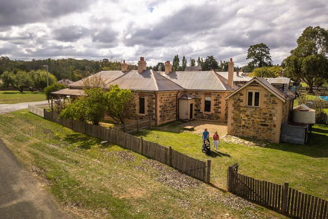 Post Office Residence - Travel Search 2