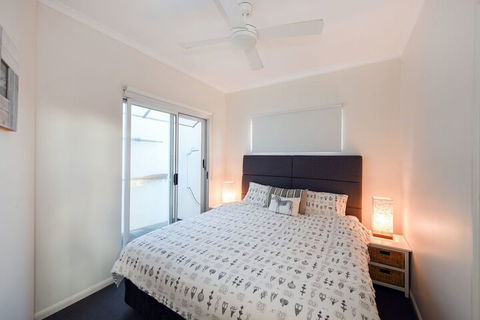 Seamistral - 1/21 Oriole Avenue - Travel Search 5