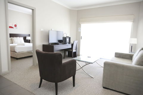 Centrepoint Apartments - Cruises Travel 5