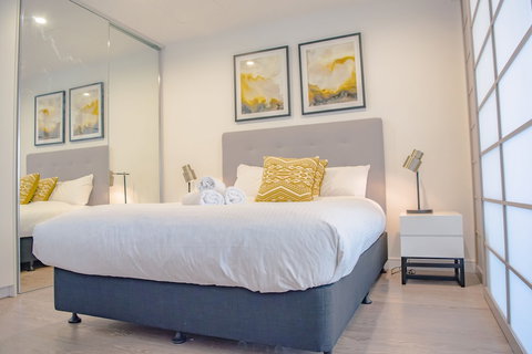 Airtrip Apartment On Tribune St - Travel Agents 2