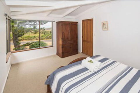 Storm Bay Cottage - Cruises Travel 6