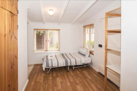 Storm Bay Cottage - Cruises Travel 3