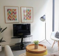 Luxury 1 Bedroom 1 Study With 1 Parking