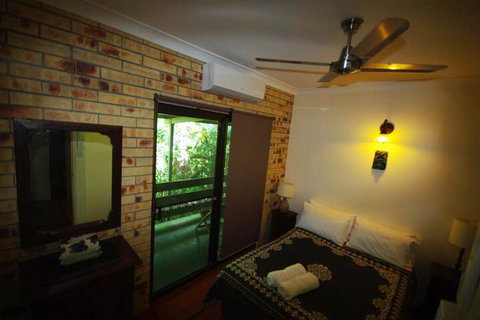 Avalon - Travel Search 3