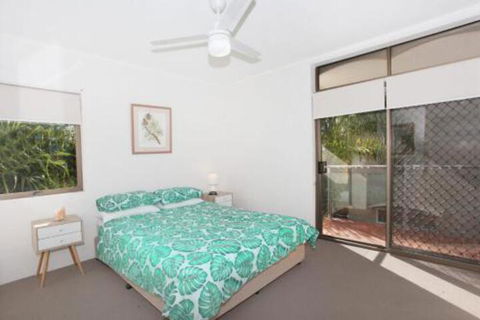 Unit 2 Cooltoro Court 7 Frank Street Coolum Beach 400 BOND LINEN INCLUDED - Travel Search 2