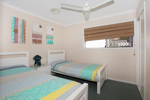 Unit 3 On The Park Coolum Beach - Travel Search 4