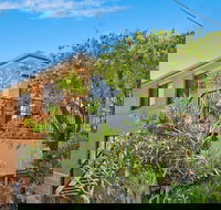 Elsewhere 3 - Tourism Guide