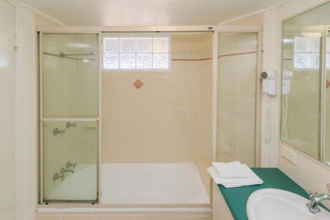 Holiday At The Marina Hervey Bay - Travel Agents 0