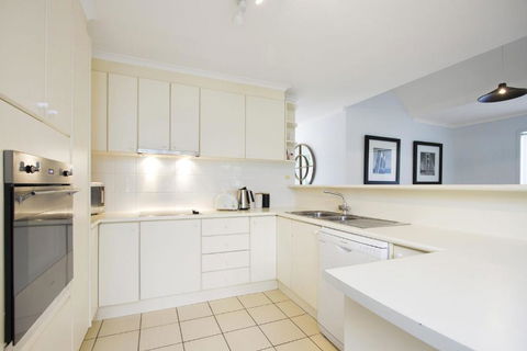 Golfers Getaway Mollymook Augusta Place 14 / 13 15 - Travel Search 4