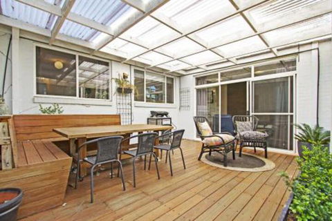 Golfers Getaway Mollymook Augusta Place 14 / 13 15 - Travel Search 0