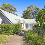 Golfers Getaway Mollymook Augusta Place 14 / 13 15 - Travel Search 1