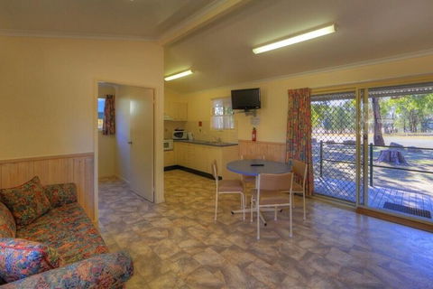 Reflections Holiday Parks Copeton Waters - Travel Agents 4