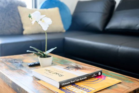 JUDD A Stylish Abode Awaits You - Tourism Guide 4
