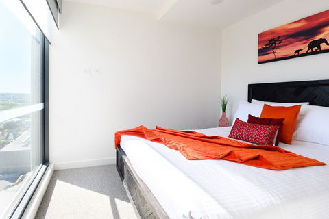 JUDD A Stylish Abode Awaits You - Tourism Guide 5