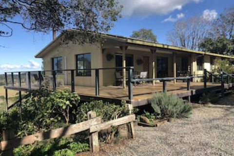 Maleny Mountain Retreat - Travel Search 0