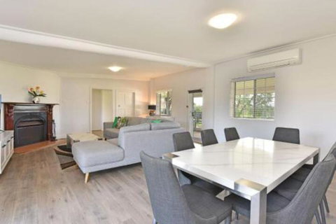 Malolo Park Farmstay In The Watagans Serenity - Travel Agents 0