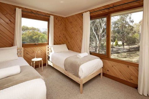 Rimrock - Travel Agents 7