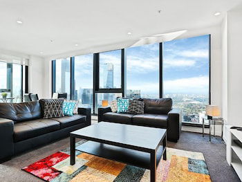 MJ Shortstay Apartments - Platinum Tower - Tourism Guide 6
