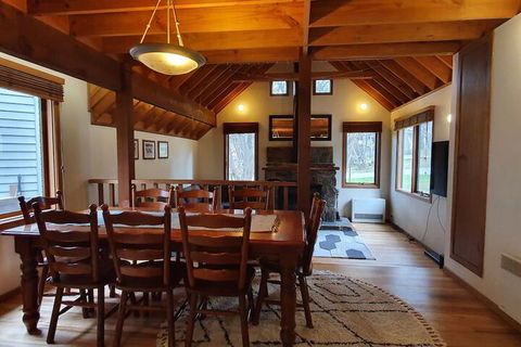 SNOWED INN Apartment - Tourism Guide 5