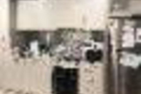 Melbourne Flinders Station Backpackers House - Travel Agents 5