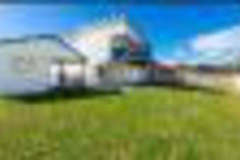 Boomer Beach Escape - Travel Agents 5