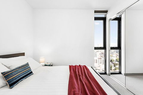 JOYCE, 1BDR Southbank Apartment - Tourism Guide 2