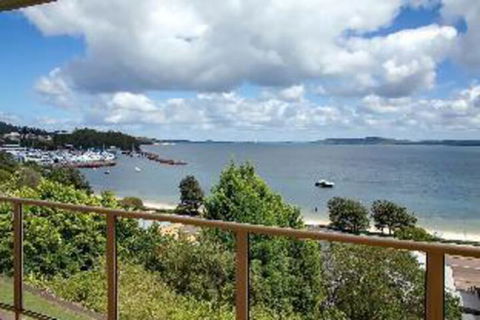 2 Bedroom Apartment Quarterdeck Unit 4 - Tourism Guide 0