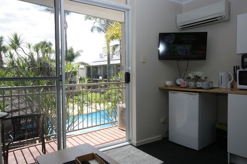 Resort Serviced Apartments - Mandurah - Cruises Travel 4