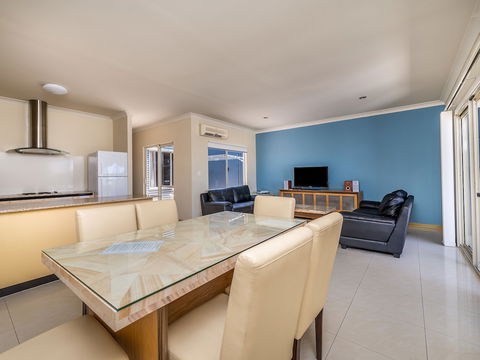 Seafront Unit 60 - Travel Search 5