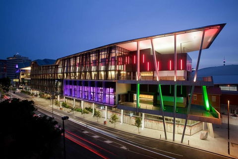 SKY Heart Of BNE City 2bed APT Pool& Gym Qbn222-18 - Tourism Guide 1