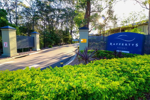 Plover Deluxe Resort Villa - Travel Search 5
