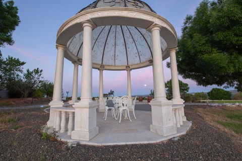 1837 Barossa Luxury Cottages Lyndoch SA - Travel Agents 4
