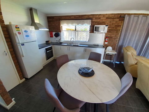Ocean Beach Chalet 18 - Travel Search 2