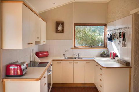 The Cottage At Riverside Farm - Travel Agents 5