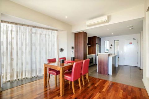 Oscars View Airlie Beach - Tourism Guide 5