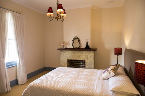 Spencer Cottage - Tourism Guide 6