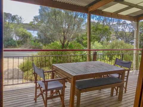 Samphire Beach House - Travel Search 3