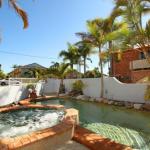 Unit 4 Coolum Sands Apartments 34 First Avenue Coolum Beach 400 BOND LINEN SUPPLIED - Travel Search 0