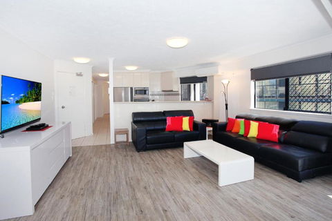 Unit 1 The Rocks 1746 David Low Coolum Beach 500 Bond - Travel Search 2