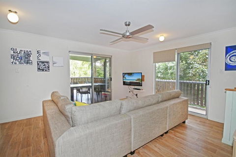 20 Scrub Road Coolum Beach Pet Friendly Linen Included - Travel Search 2