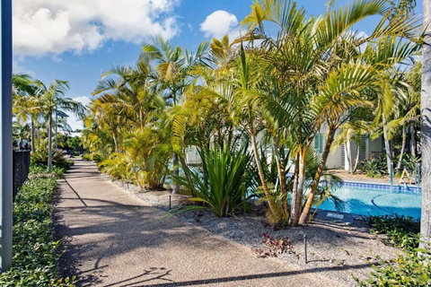 Pacific Blue Pool Spa & More Available In Complex! - Tourism Guide 3