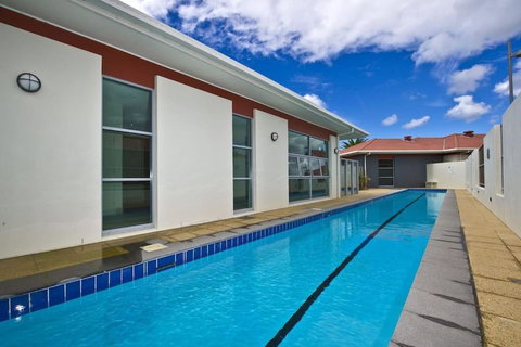 Pacific Blue Pool Spa & More Available In Complex! - Tourism Guide 5