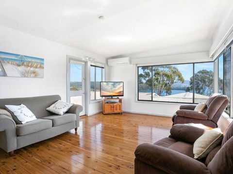 Frangipani Cottage Narooma - Cruises Travel 2