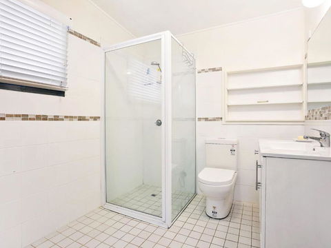 Frangipani Cottage Narooma - Cruises Travel 6