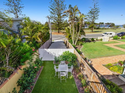 KINGY BEACH HOUSE At 162 - Tourism Guide 5
